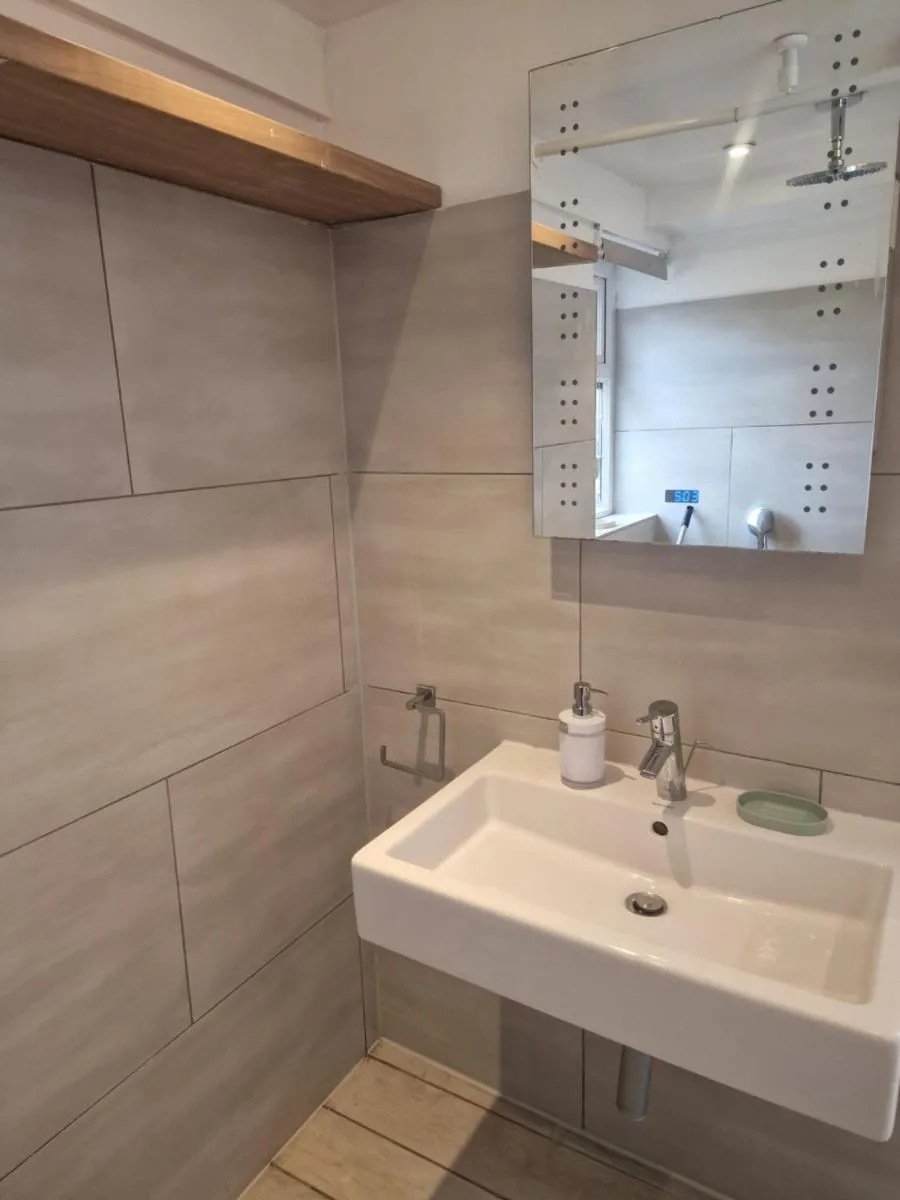 Image 3 of Beautiful Studio Flat