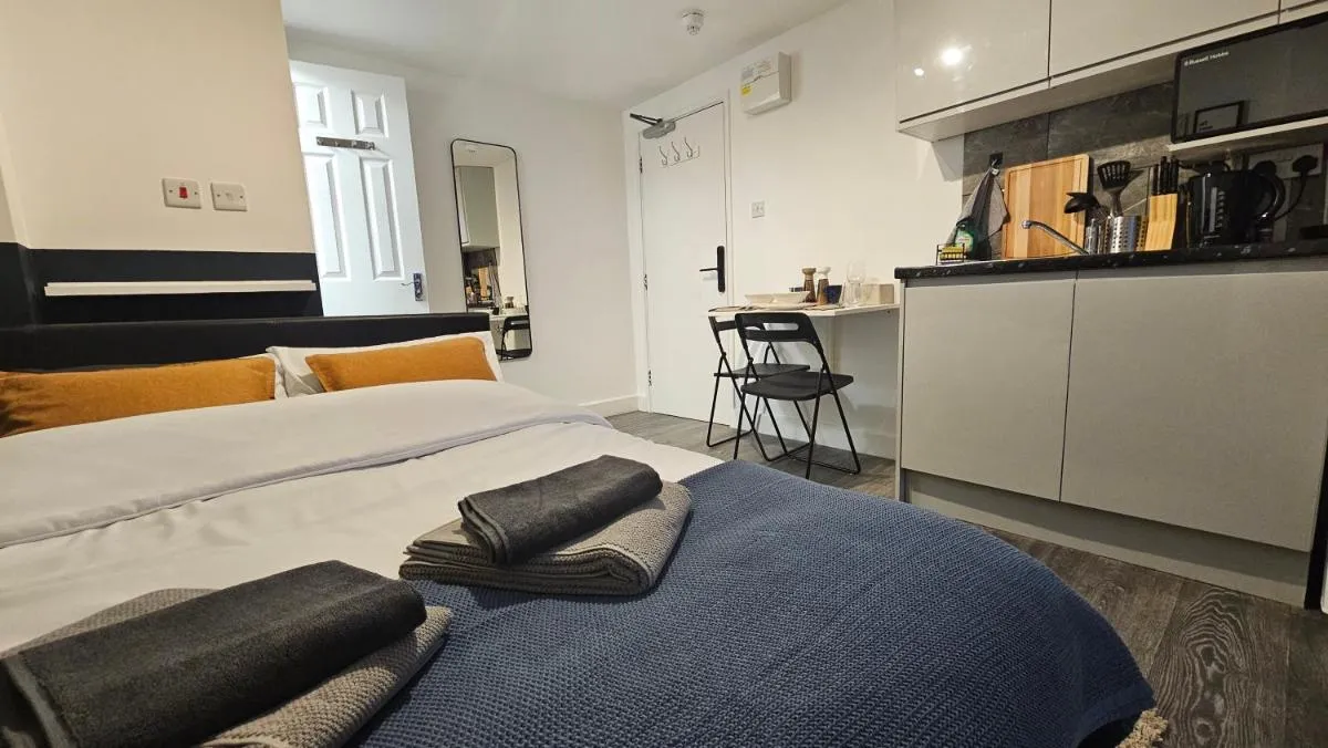 Image 4 of Beautiful Studios – Chapel Market