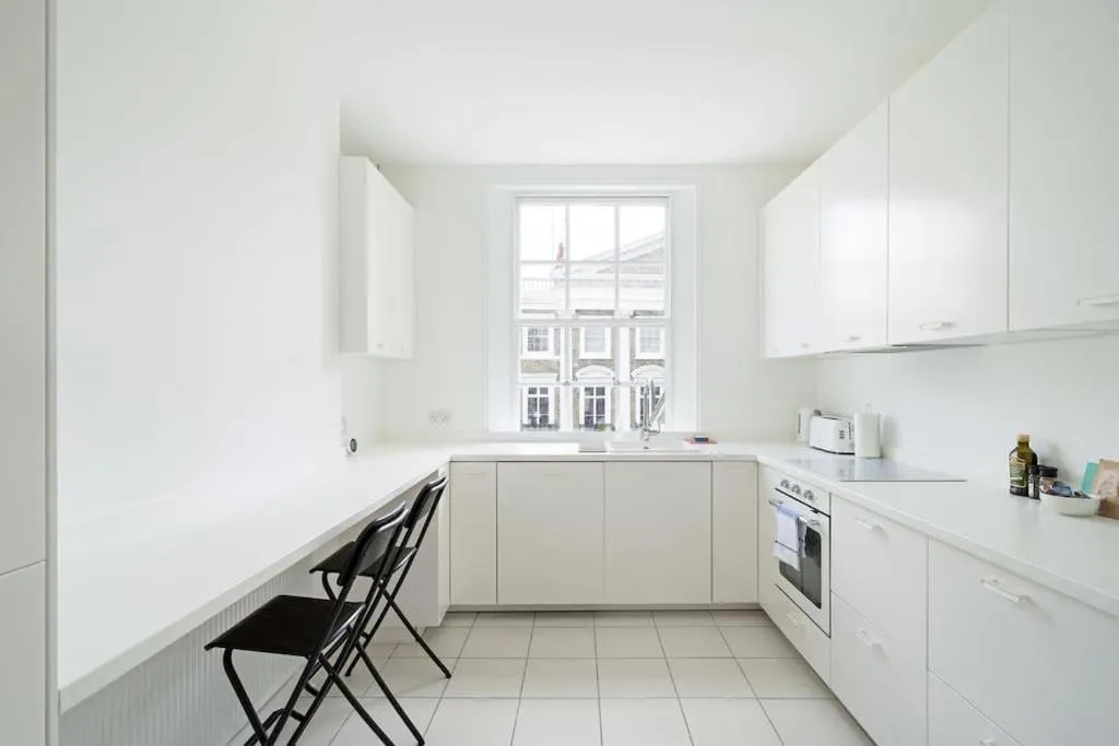 Image 4 of Beautiful Two Bedroom Maisonette in the heart of Chelsea
