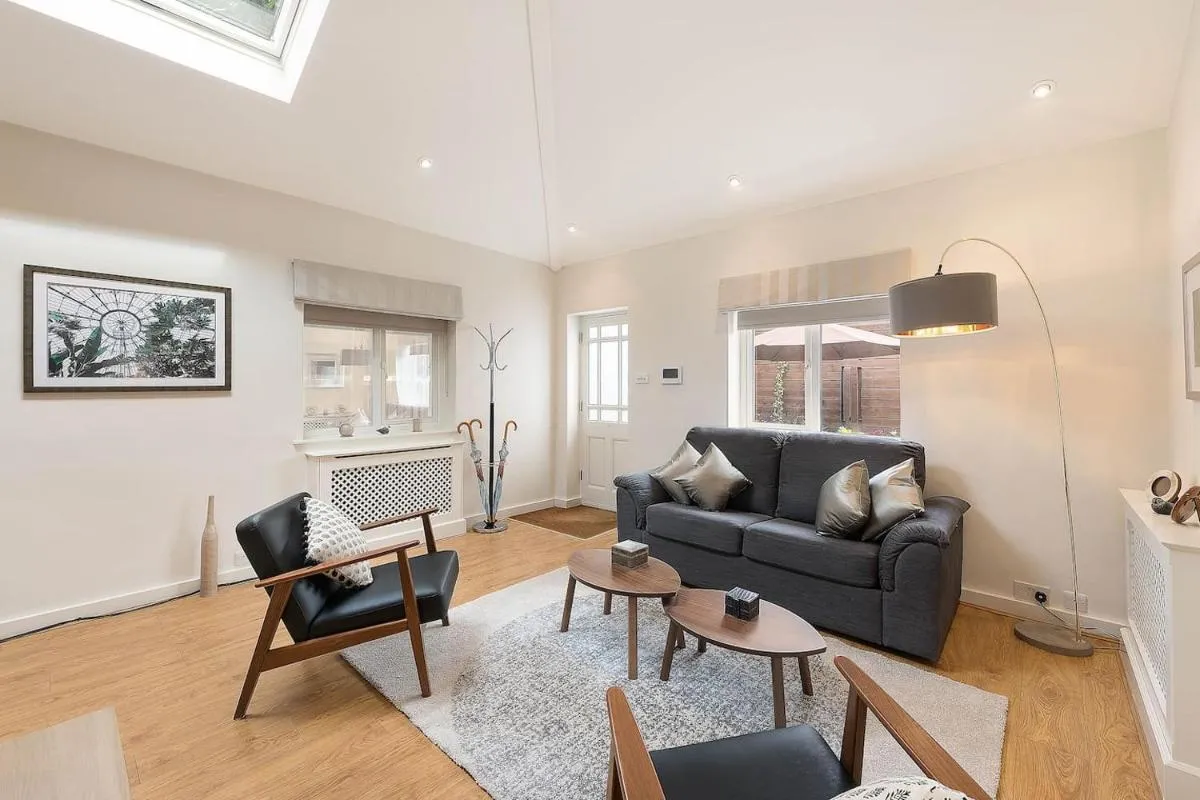 Image 4 of Beautiful West London House