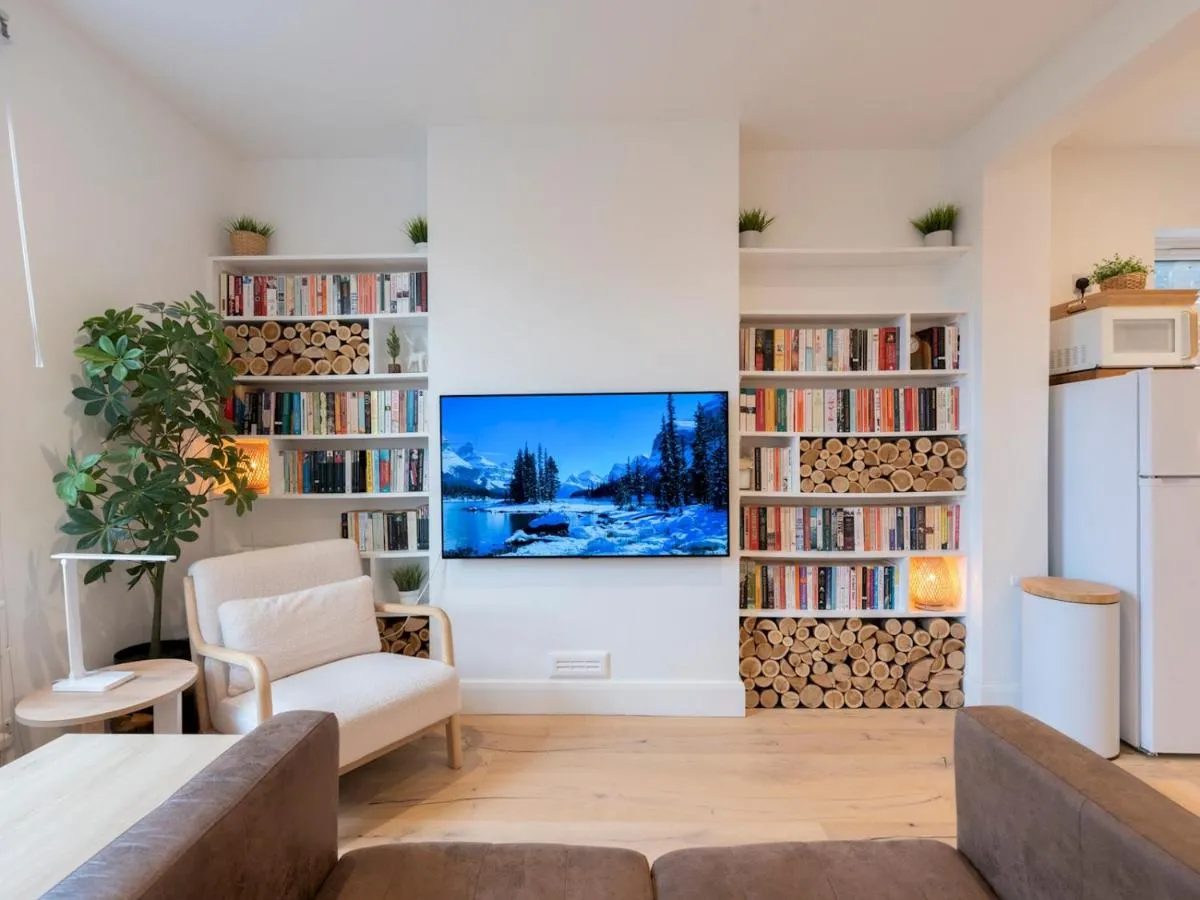 Image 2 of Beautiful Zen 1 Bed Home free parking – Kingston – Pass the Keys