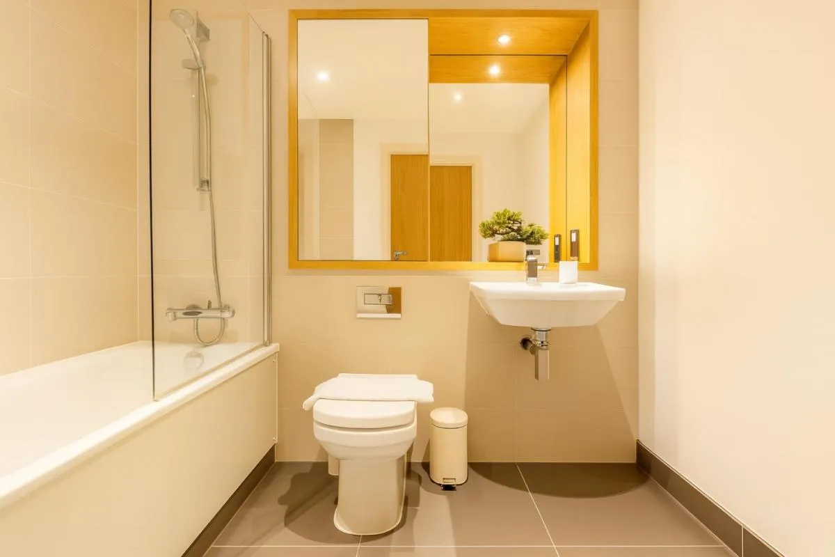 Image 3 of Beautiful & Elegant apartment in Greenwich