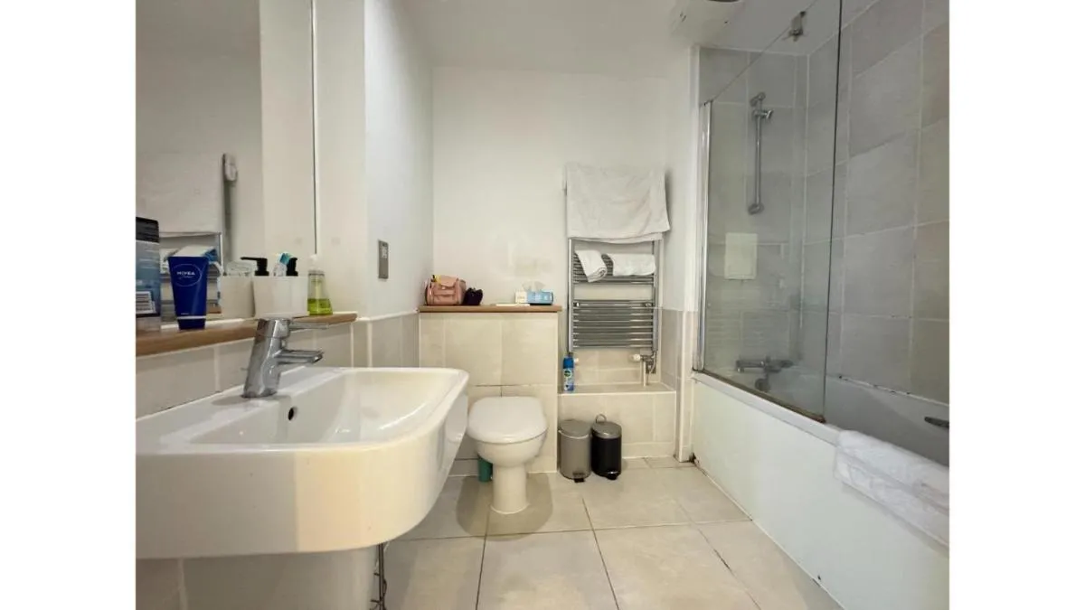 Image 3 of Beautiful and Cosy 1 Bed Flat in Stoke Newington