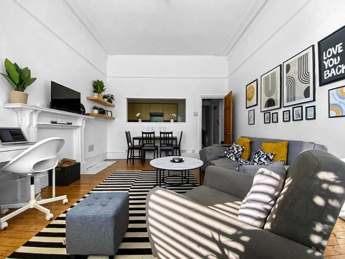 Image 5 of Beautiful one bed garden flat in Muswell hill
