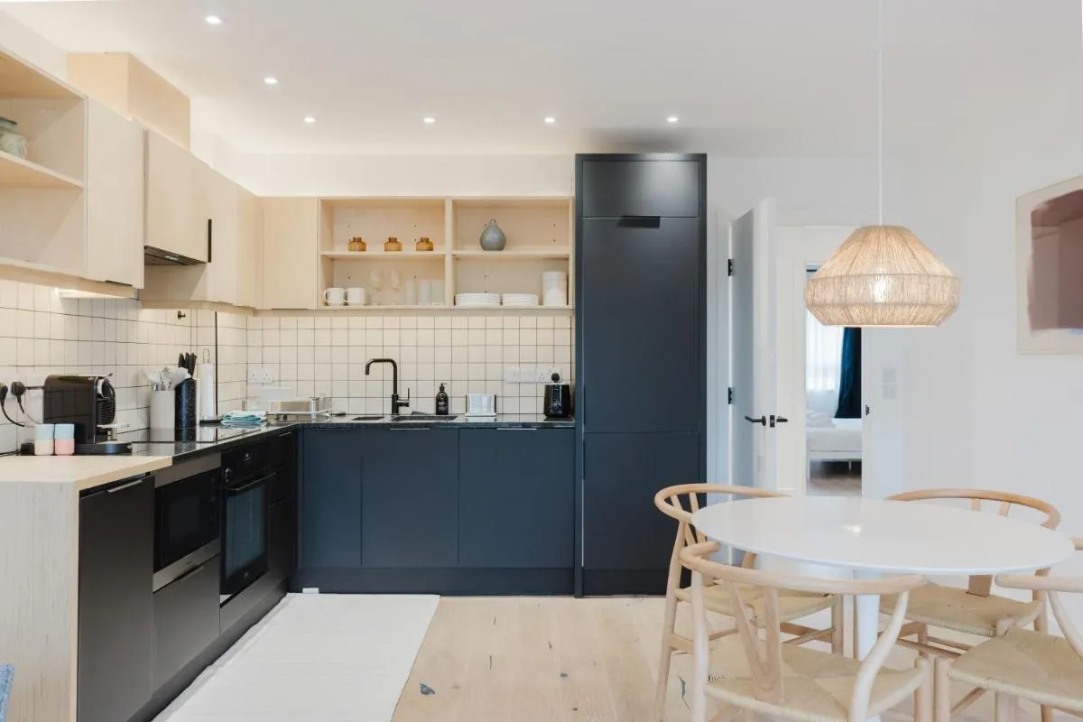 Image 5 of Beautifully Curated 2BD Flat Heart of East London