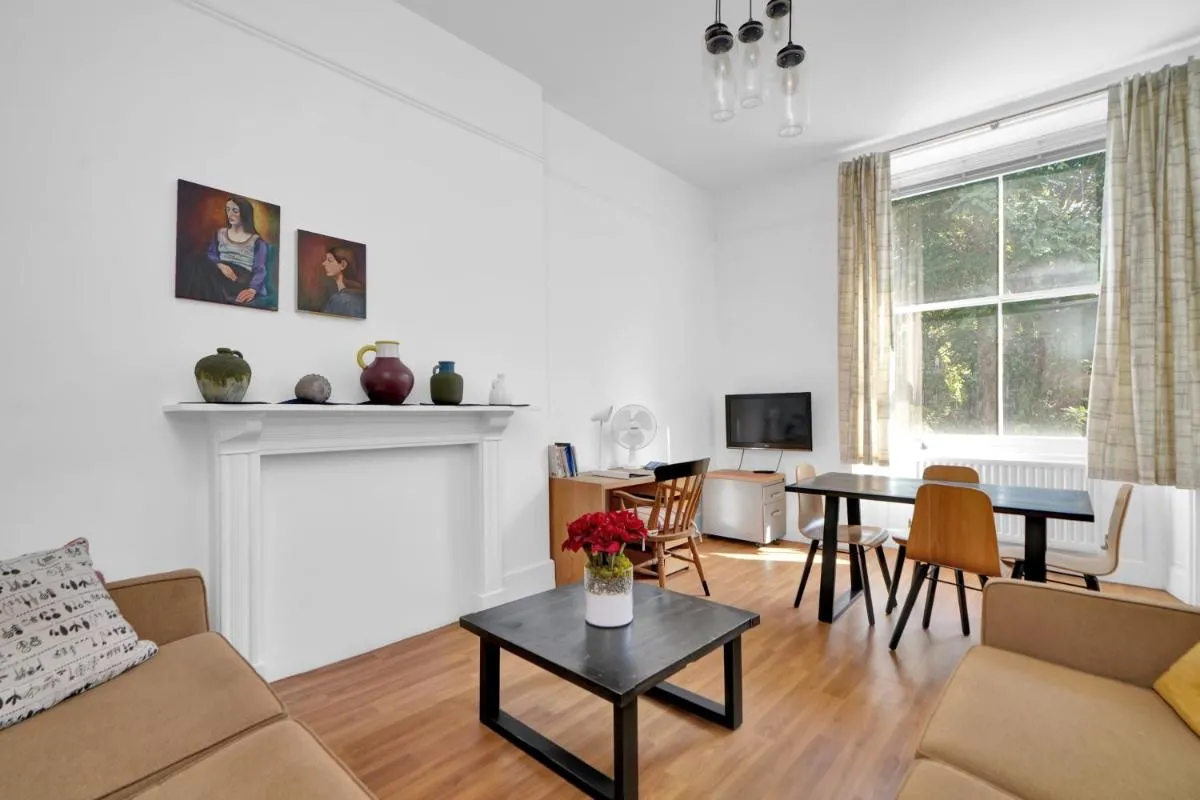 Image 5 of Bedford Place Hostels