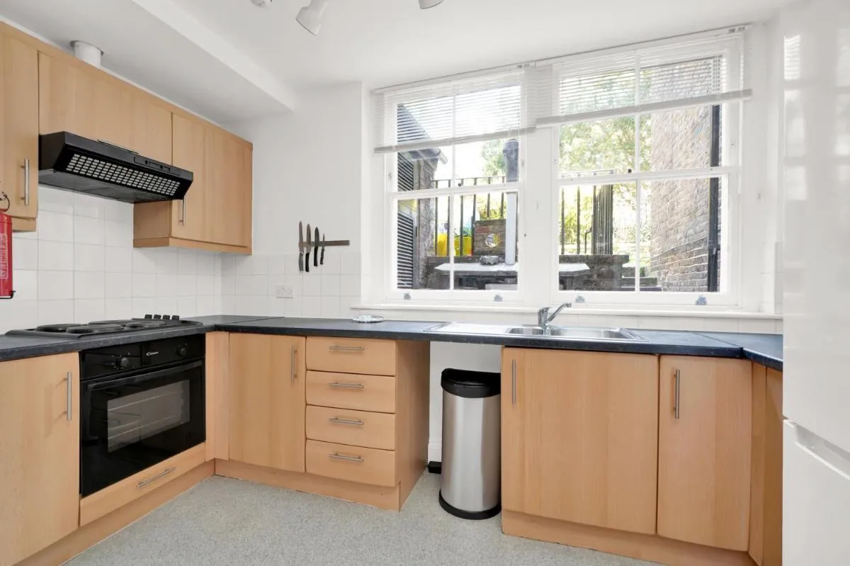 Image 4 of Bedford Place Hostels