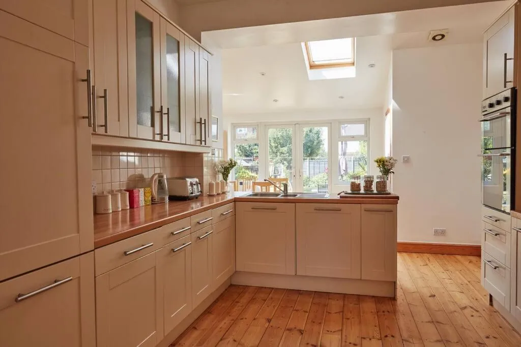 Image 4 of Beechhill House – London Holiday Home
