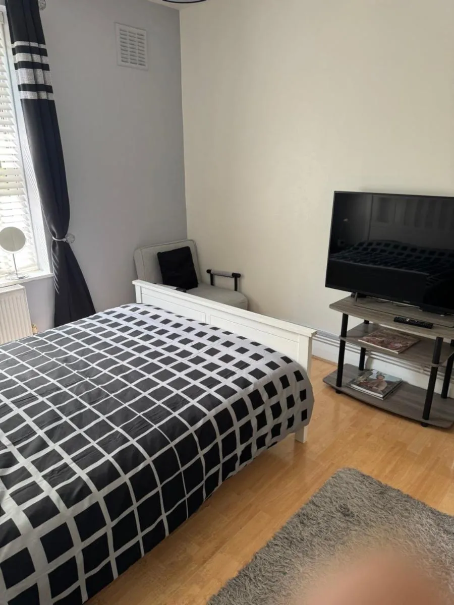 Image 5 of Bellingham apartment London