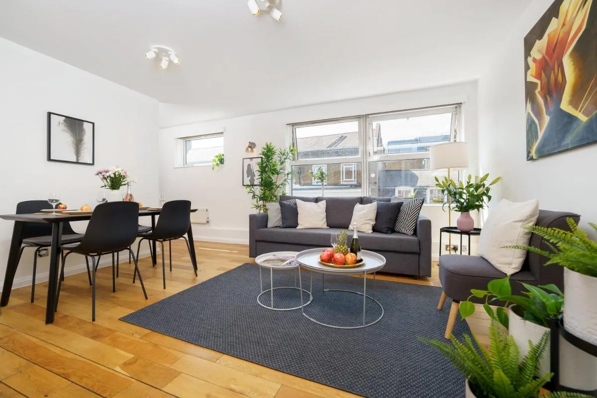 Image 4 of Best Location Oxford Str, Soho 2 Bedr, 3 Beds, 2 Bath