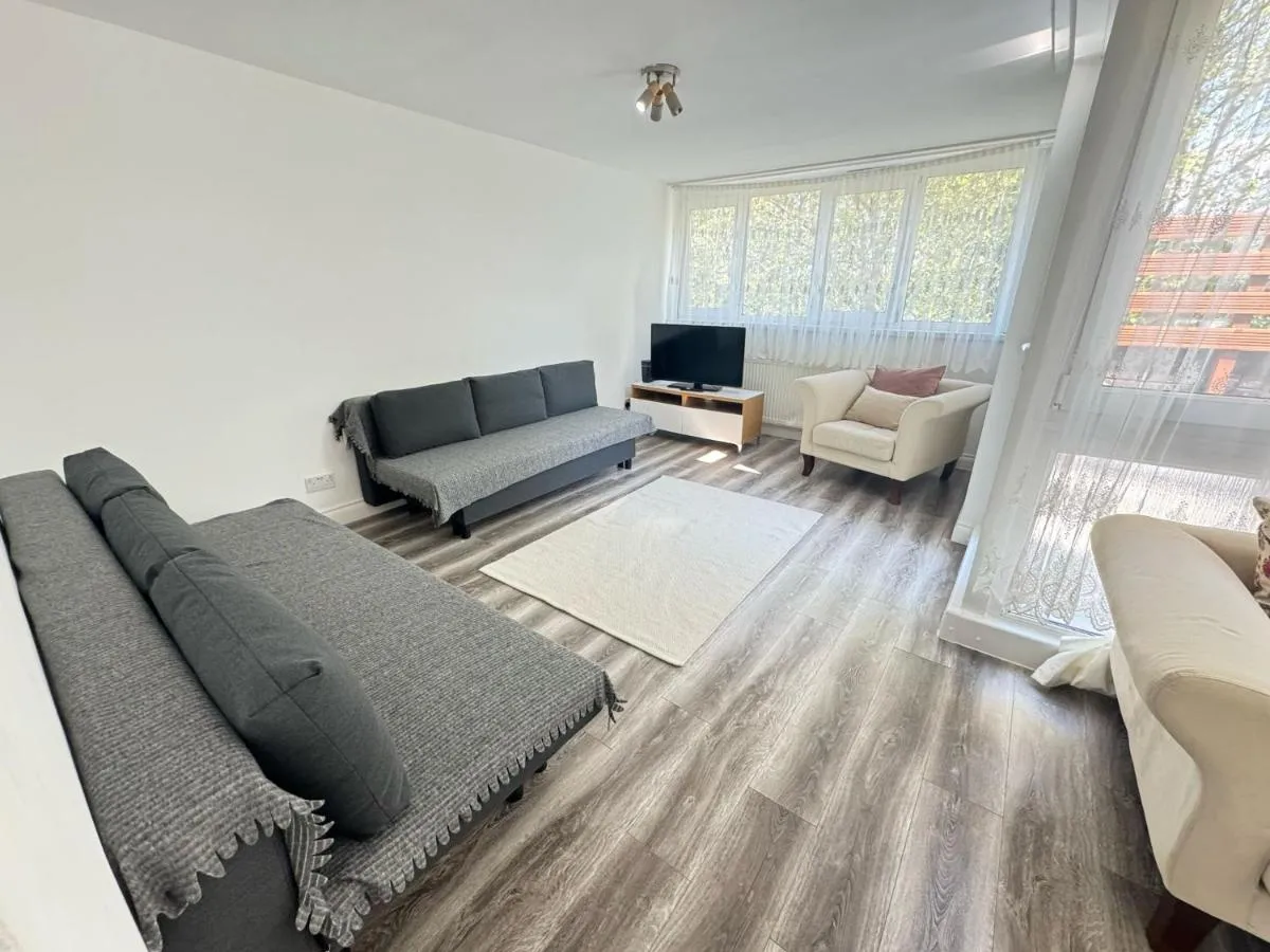 Image 4 of Betty Homes – Nearby Angel and HIghbury