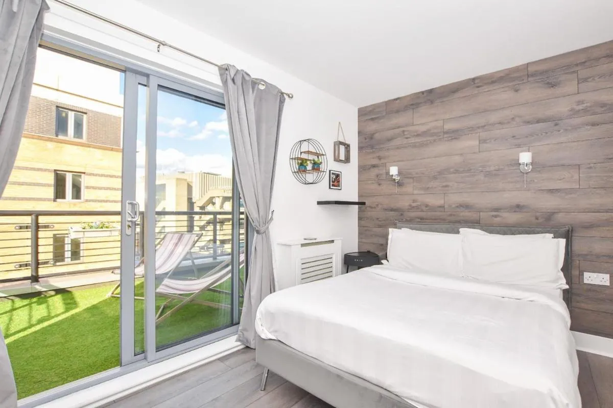 Image 3 of Big Ben 2 Bed