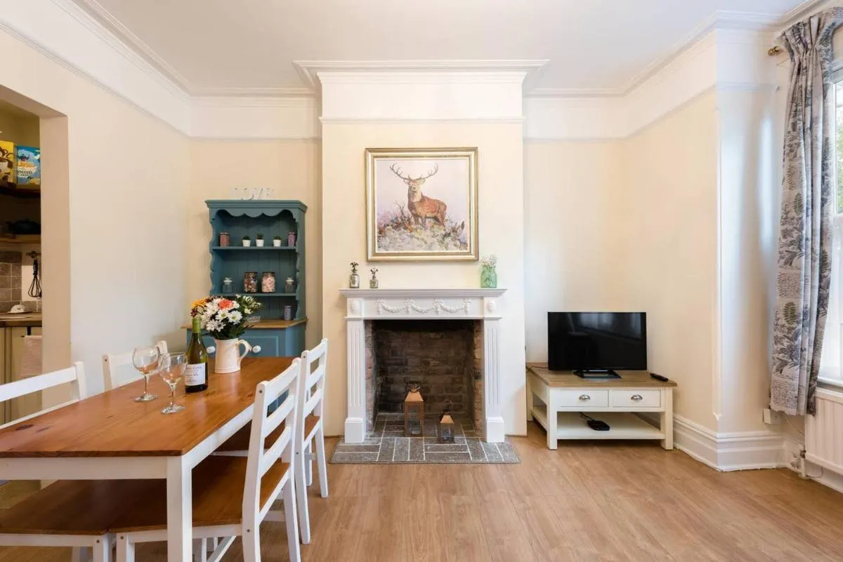 Image 5 of Bikki Apartments – 2 Bed – Free Parking – Own Entrance