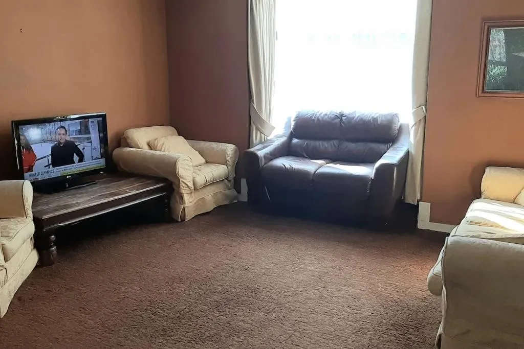 Image 5 of Bloomsbury 2 room flat