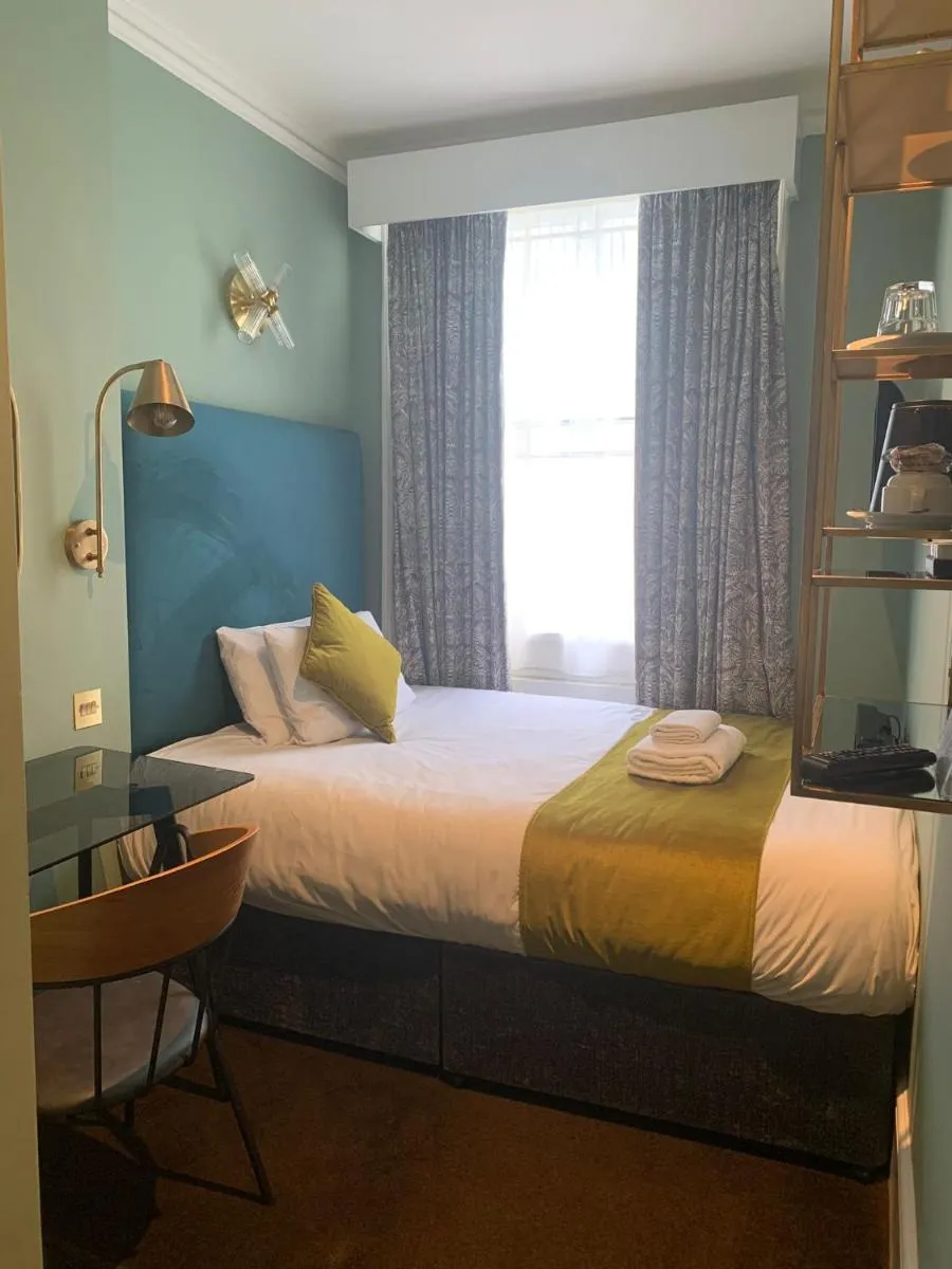 Image 4 of Bloomsbury Palace Hotel
