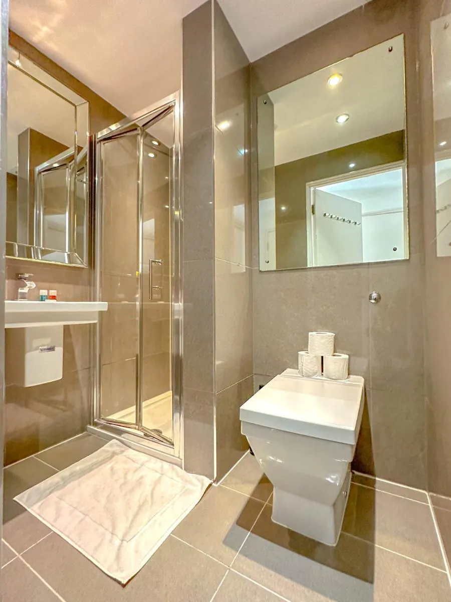 Image 4 of Bloomsbury Residences