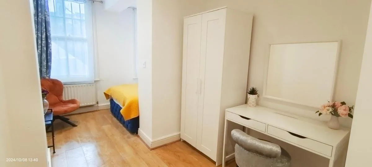 Image 3 of Blossom apartment with garden
