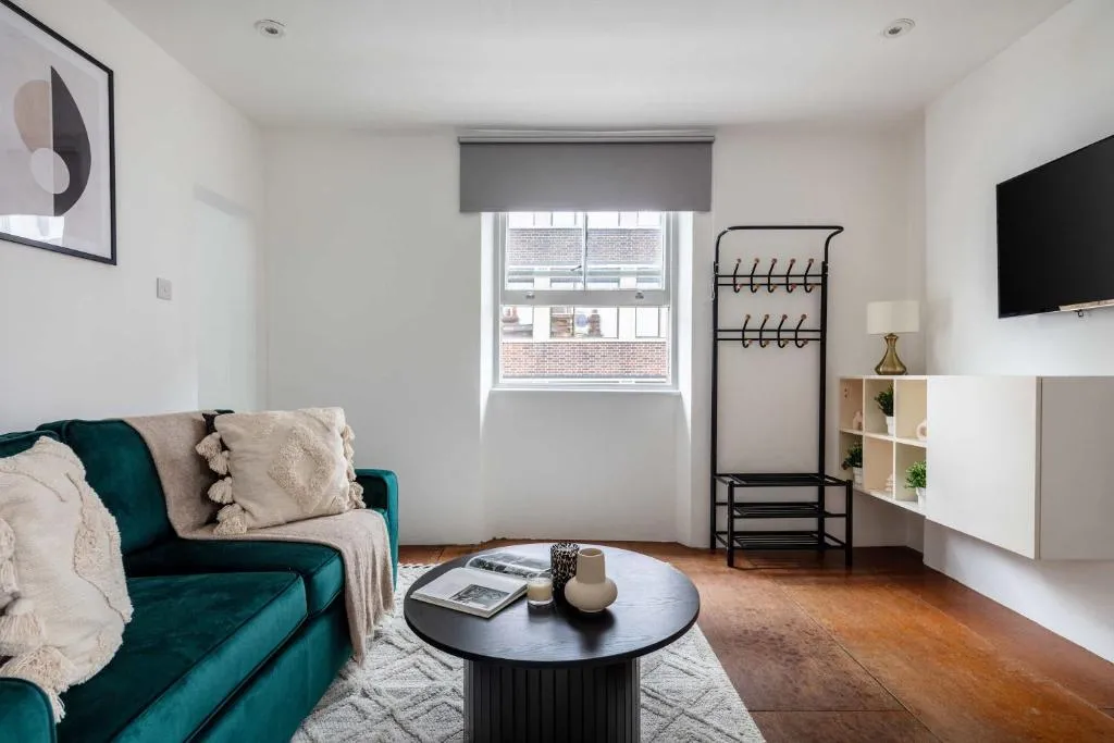 Image 1 of BnBNova – 1BR – Soho & Fitzrovia – Goodge Place