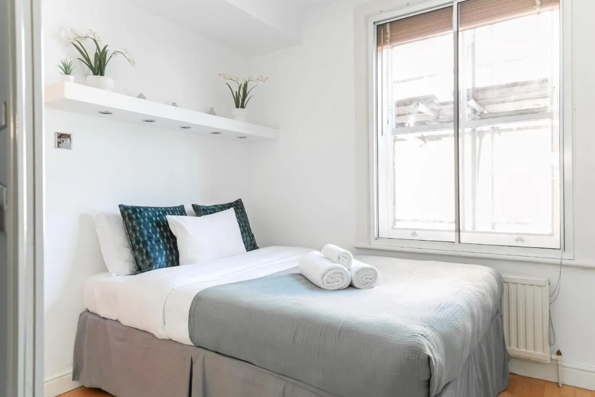 Image 3 of BnBNova – Fitzrovia & Regent’s Park