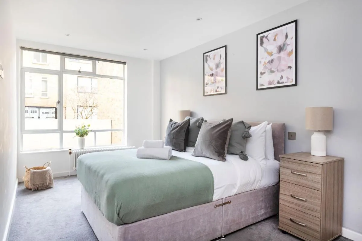 Image 3 of BnBNova – Marylebone – 3BR – Wimpole St