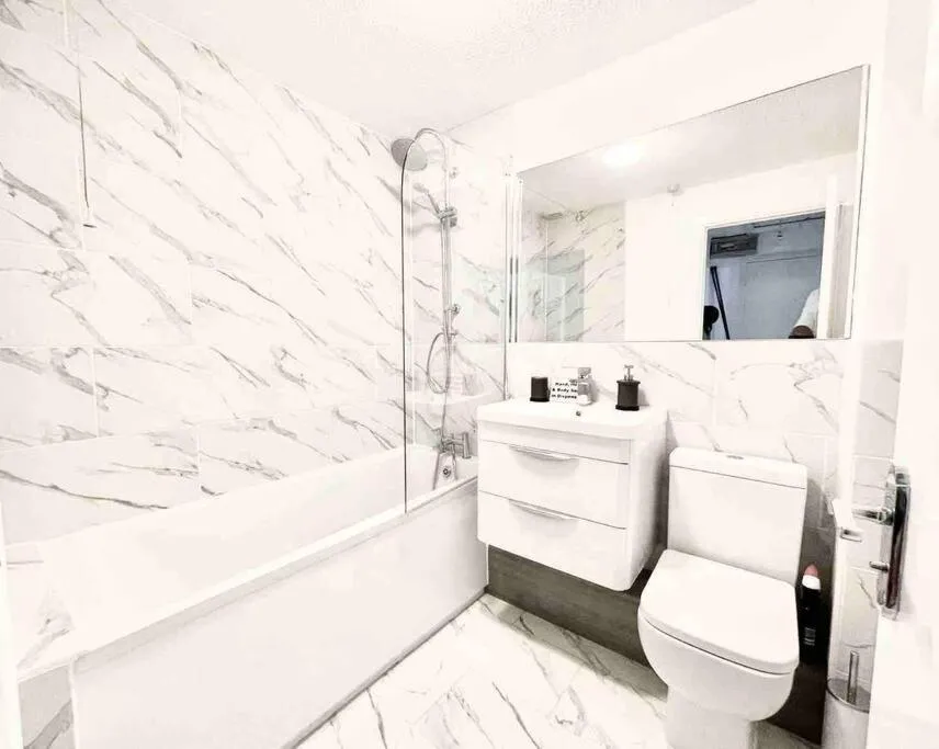 Image 3 of Book Your Stay in London Central Apartments