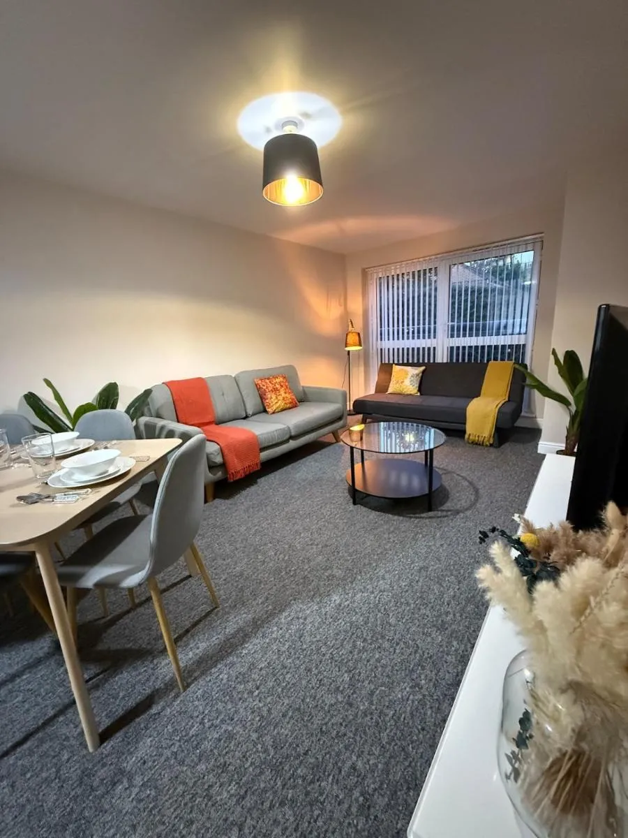 Image 5 of Bounds Green Luxurious Hideaway