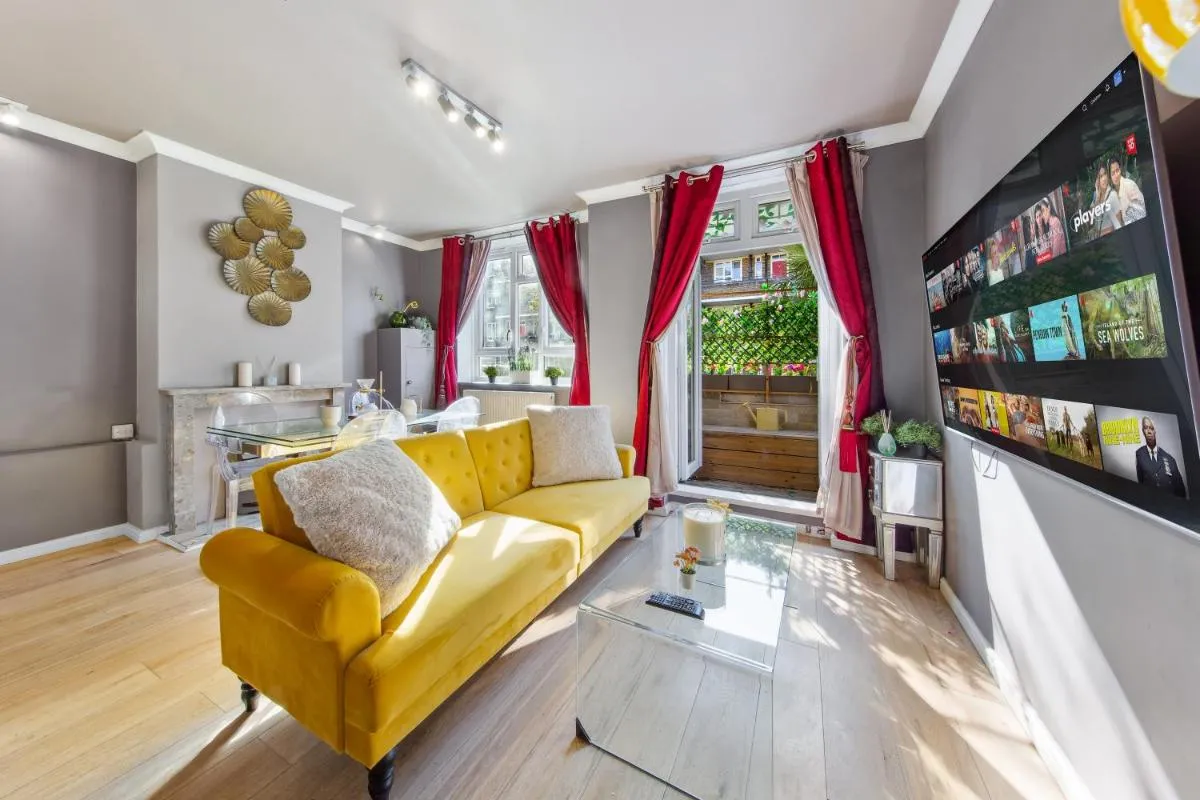 Image 5 of Boutique 2BR Flat near Waterloo Station