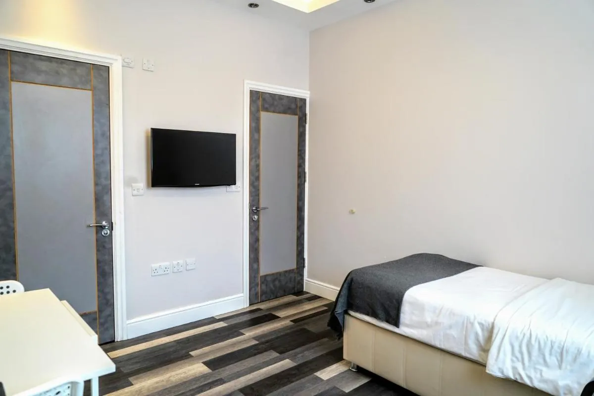Image 5 of Boutique Apartments