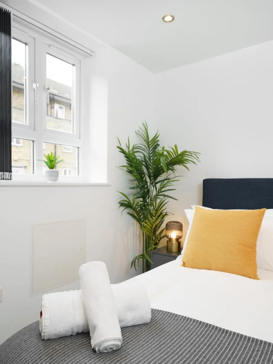 Image 4 of Boutique Flat near O2 & Excel