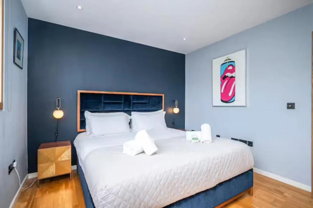 Image 2 of Boutique London Flat near Tower Bridge and Tube – Pass the Keys
