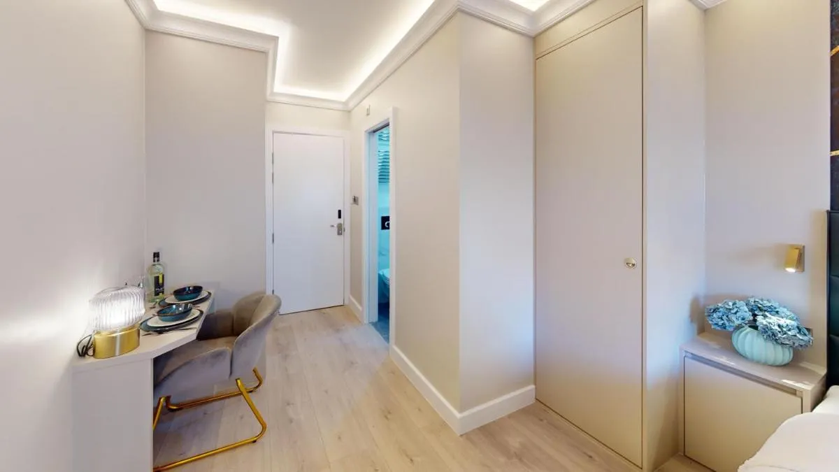 Image 3 of Brand New Studio Apartment