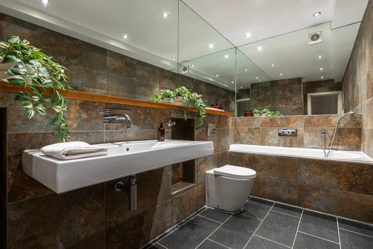 Image 3 of Brick Lane Apartments