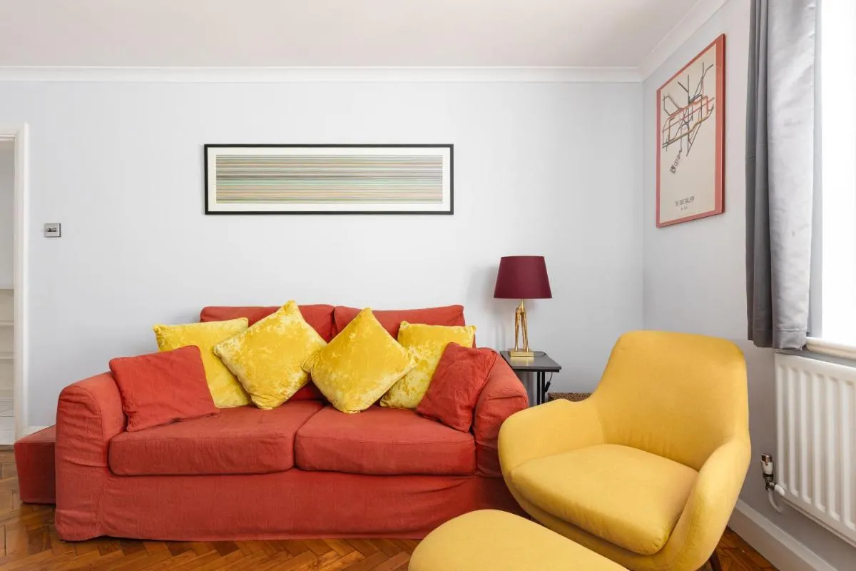Image 4 of Bright 1BR Bloomsbury Flat by King’s Cross