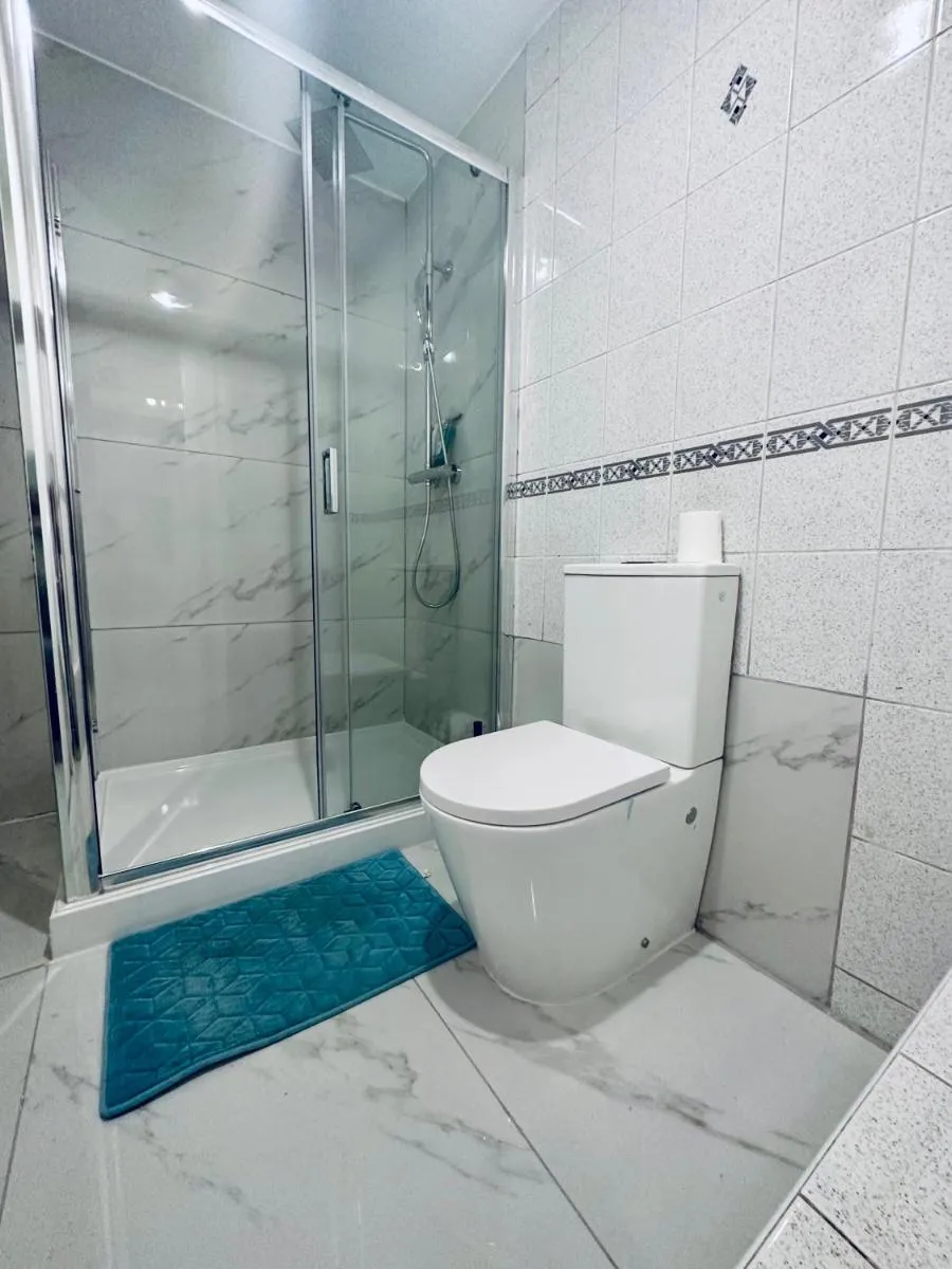 Image 5 of Bright 1BR Flat Walk to Hyde Park, Queensway and Paddington