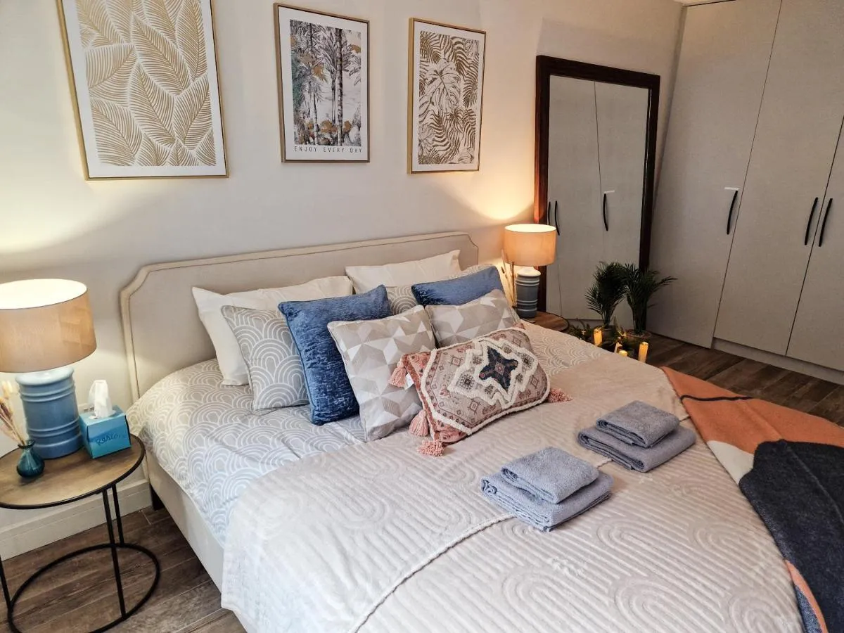 Image 2 of Bright 1-Bed Flat Near Fulham Broadway Station with Free WiFi and Netflix