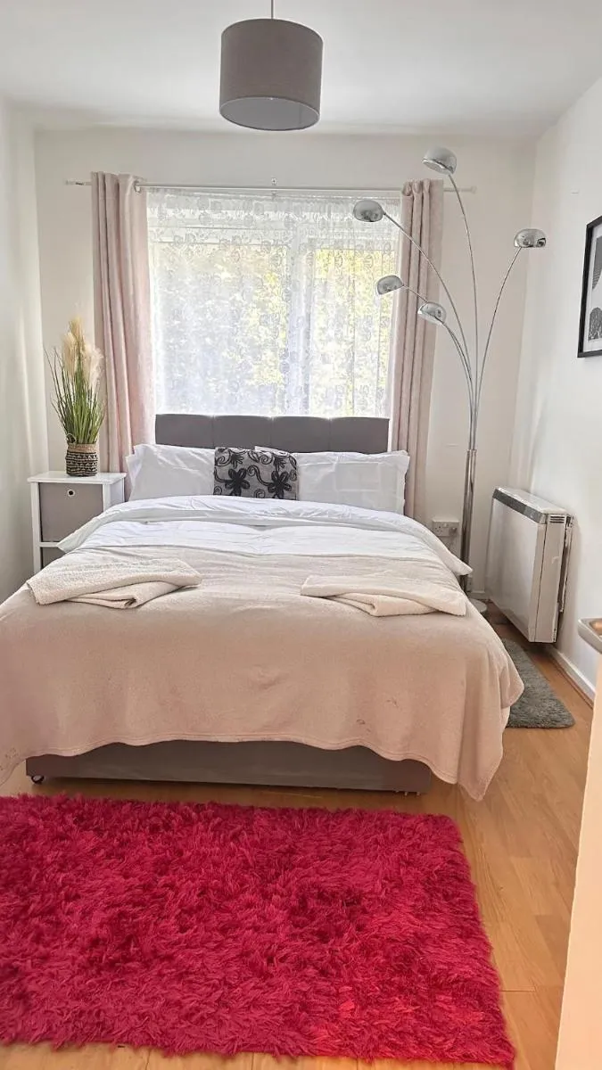 Image 3 of Bright 2 bed flat in Islington