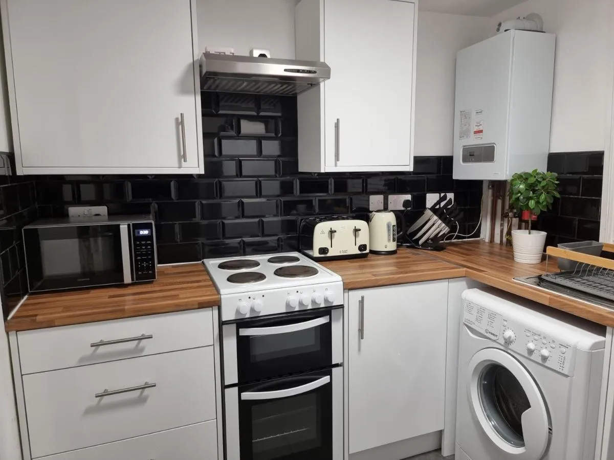 Image 4 of Bright East Dulwich Apartment