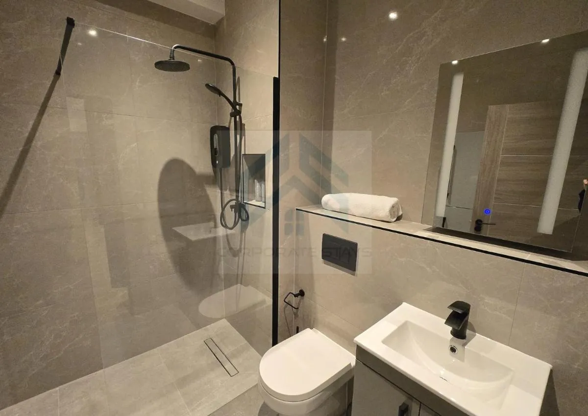 Image 3 of Bright Finchley Apartments – Perfect for Business & Leisure