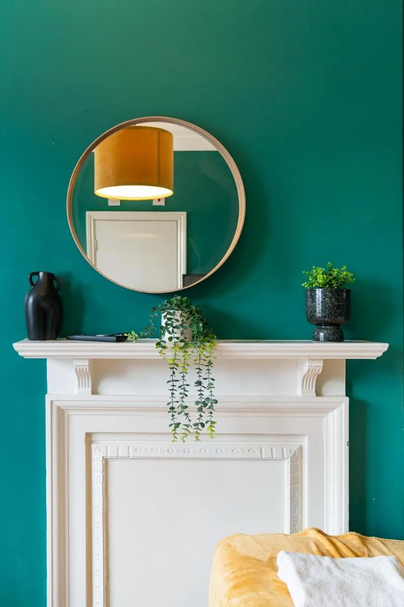 Image 4 of Bright West London Studio Near Tube