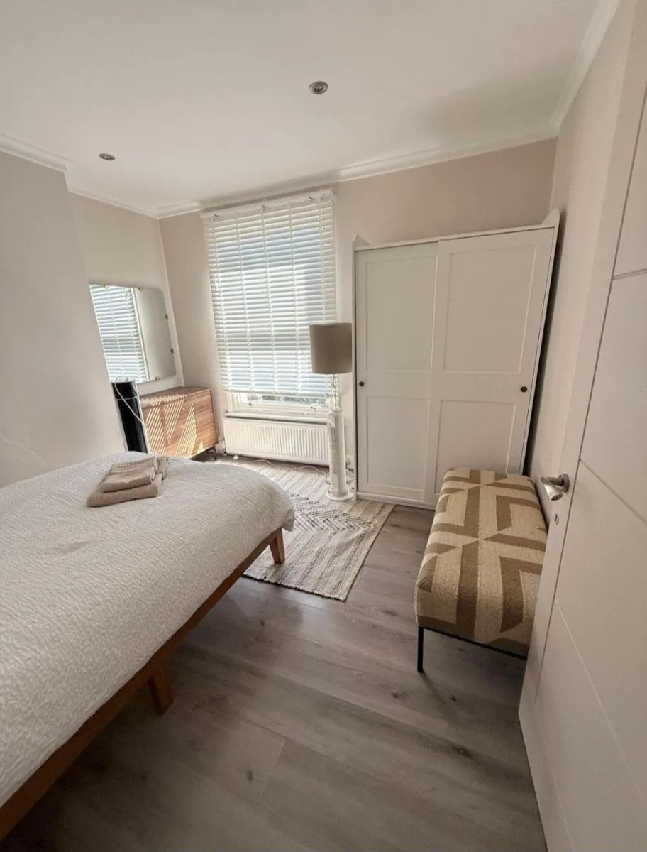 Image 5 of Bright & Cosy Flat in Maida Vale