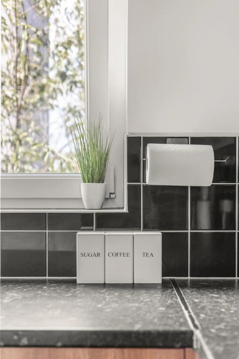 Image 4 of Bright & Modern London Apartment