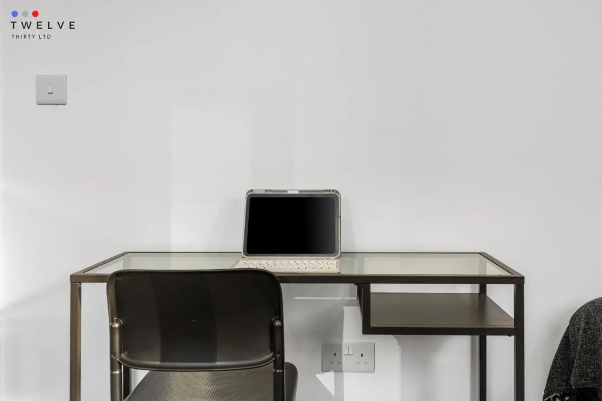 Image 5 of Bright & Modern Room in Brixton – Shared Bathroom