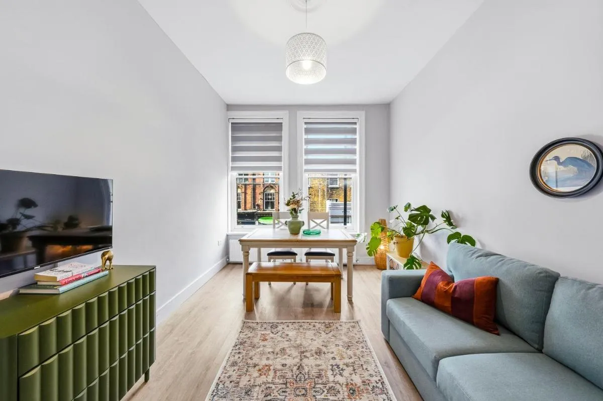 Image 5 of Bright & Stylish Flat in the Heart of Islington