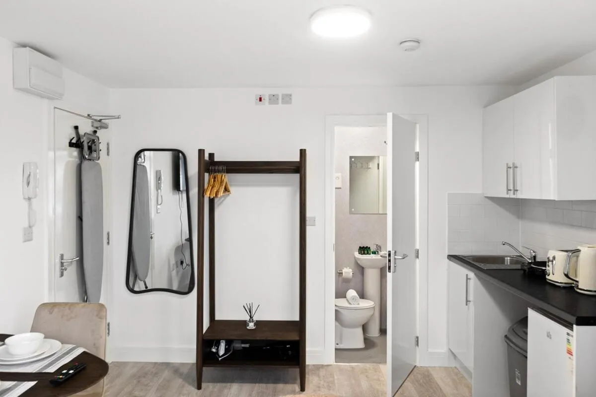 Image 3 of Bright and Cozy Studio Flat for a Relaxing Stay