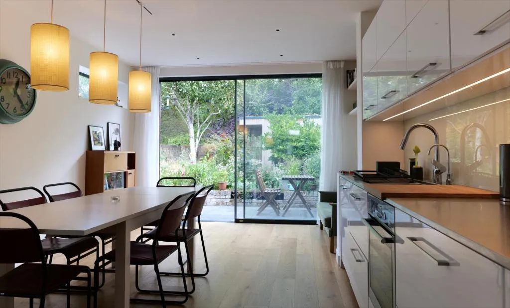 Image 1 of Bright and Elegant 2 Bedroom Flat, near Notting Hill