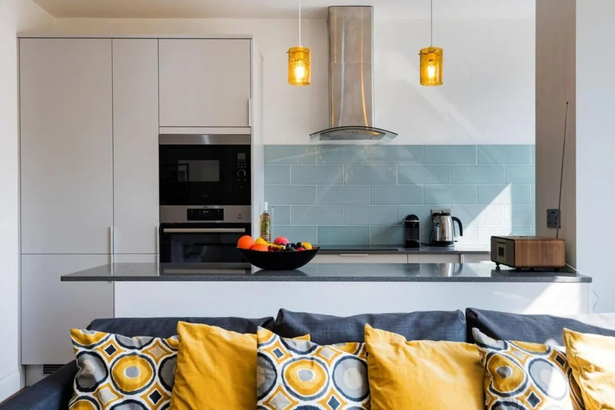 Image 4 of Bright and Modern Earls Court Gem