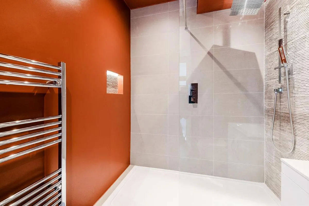 Image 3 of Bright and stylish 1 bedroom apt in Notting Hill