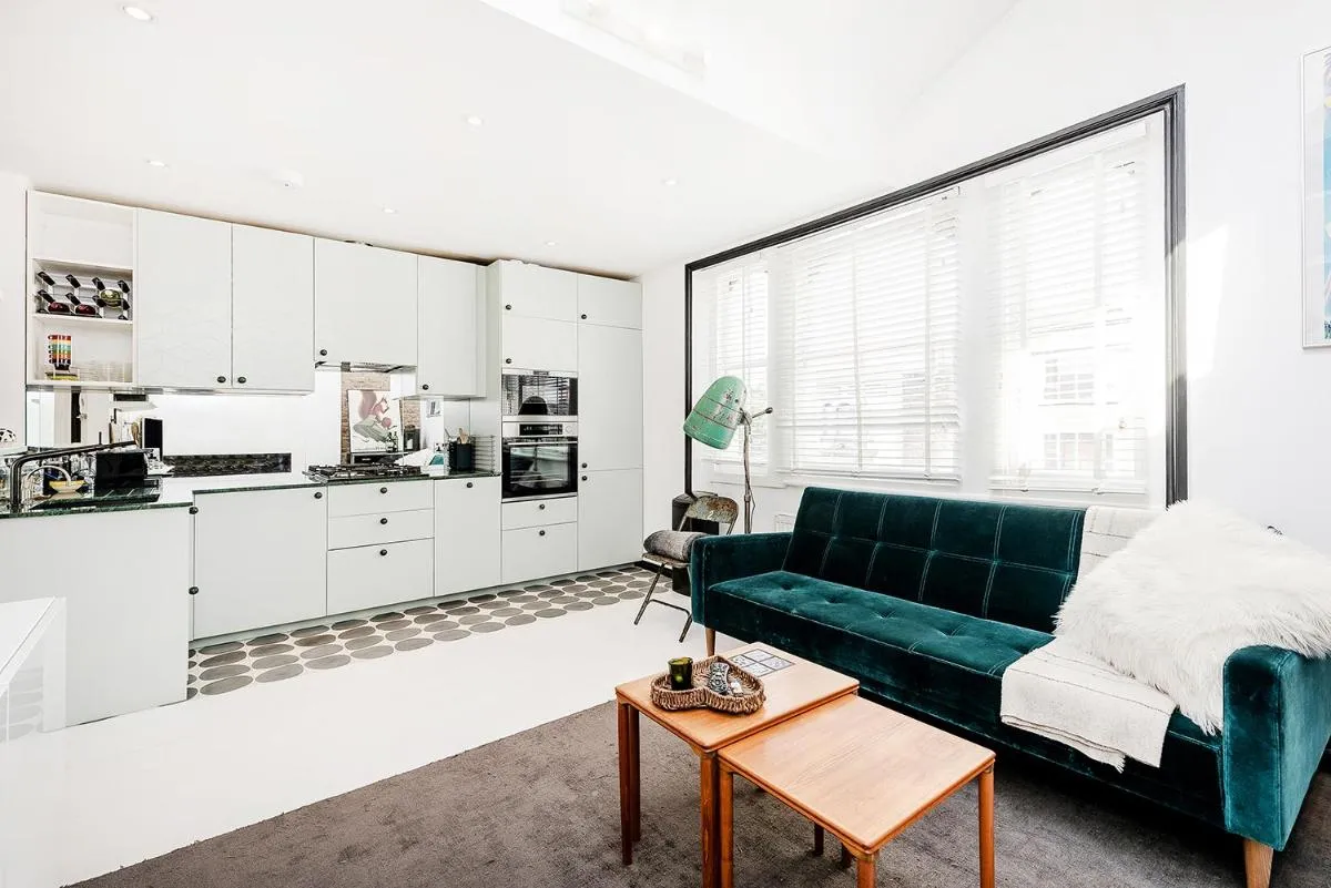 Image 4 of Bright and stylish 1 bedroom apt in Notting Hill