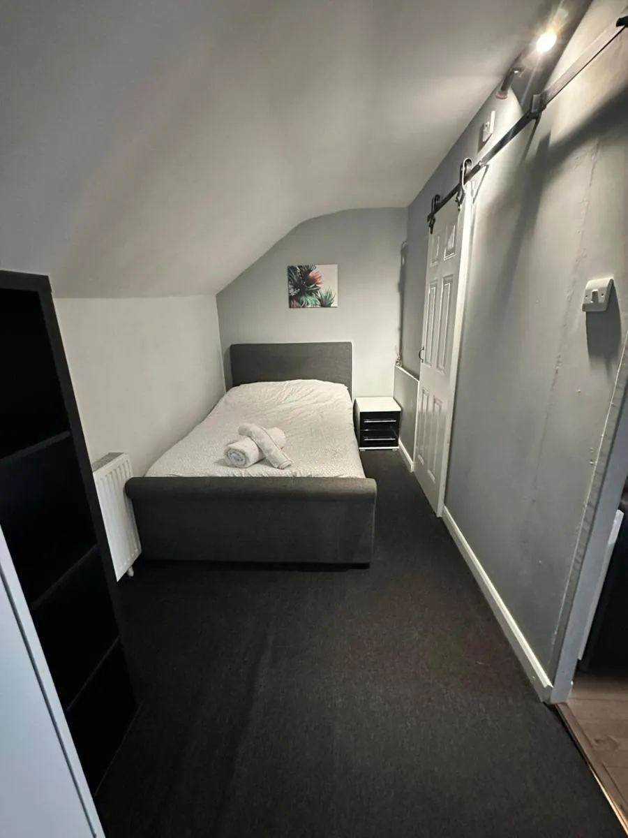 Image 3 of Bright double studio with large patio space