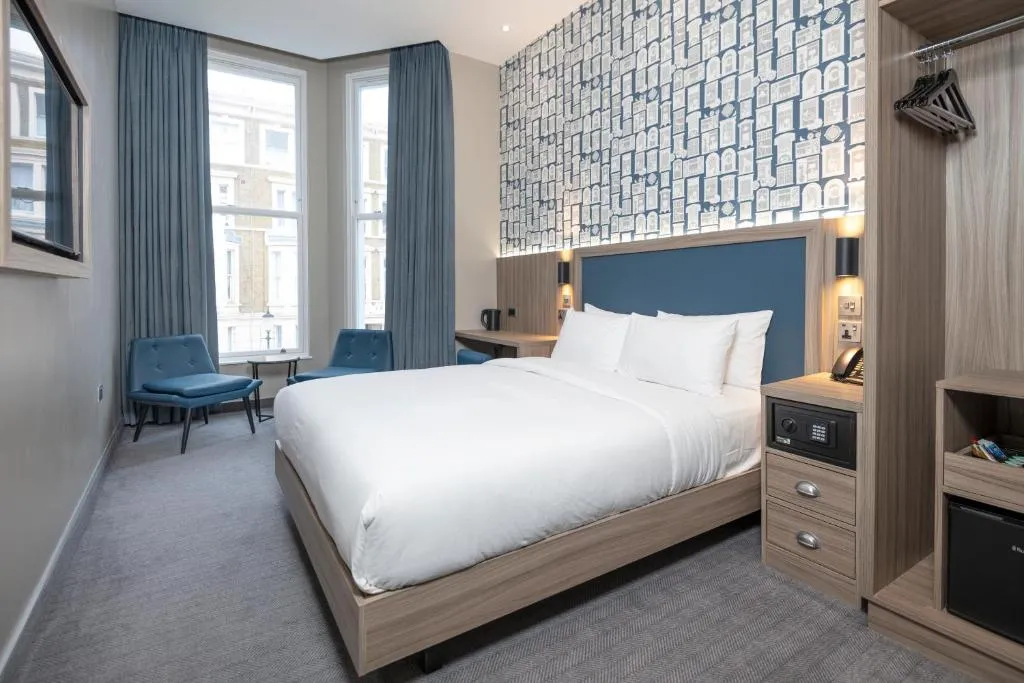 Image 1 of Brit Hotels Earls Court